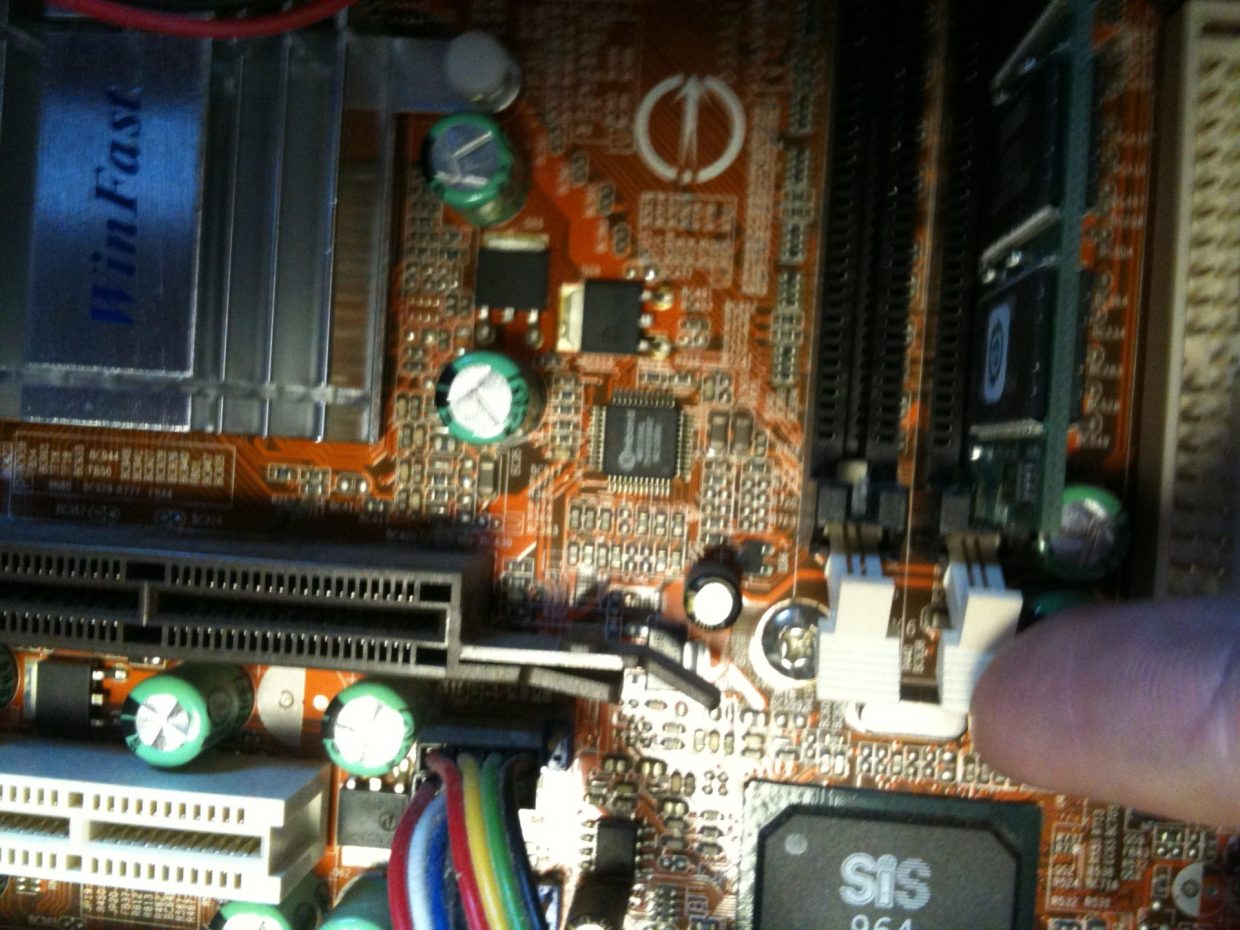 un-clipping ram lock